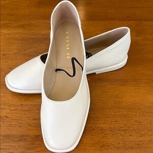Coach Emilia Mary Jane Ballet Flat Shoes Women's Cream Size 8 slip on.